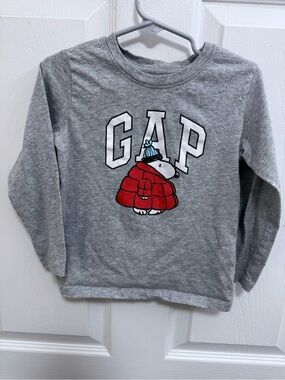 GAP Kids Gray Long-Sleeve Snoopy Graphic Tee - Gray/Red, Size 4